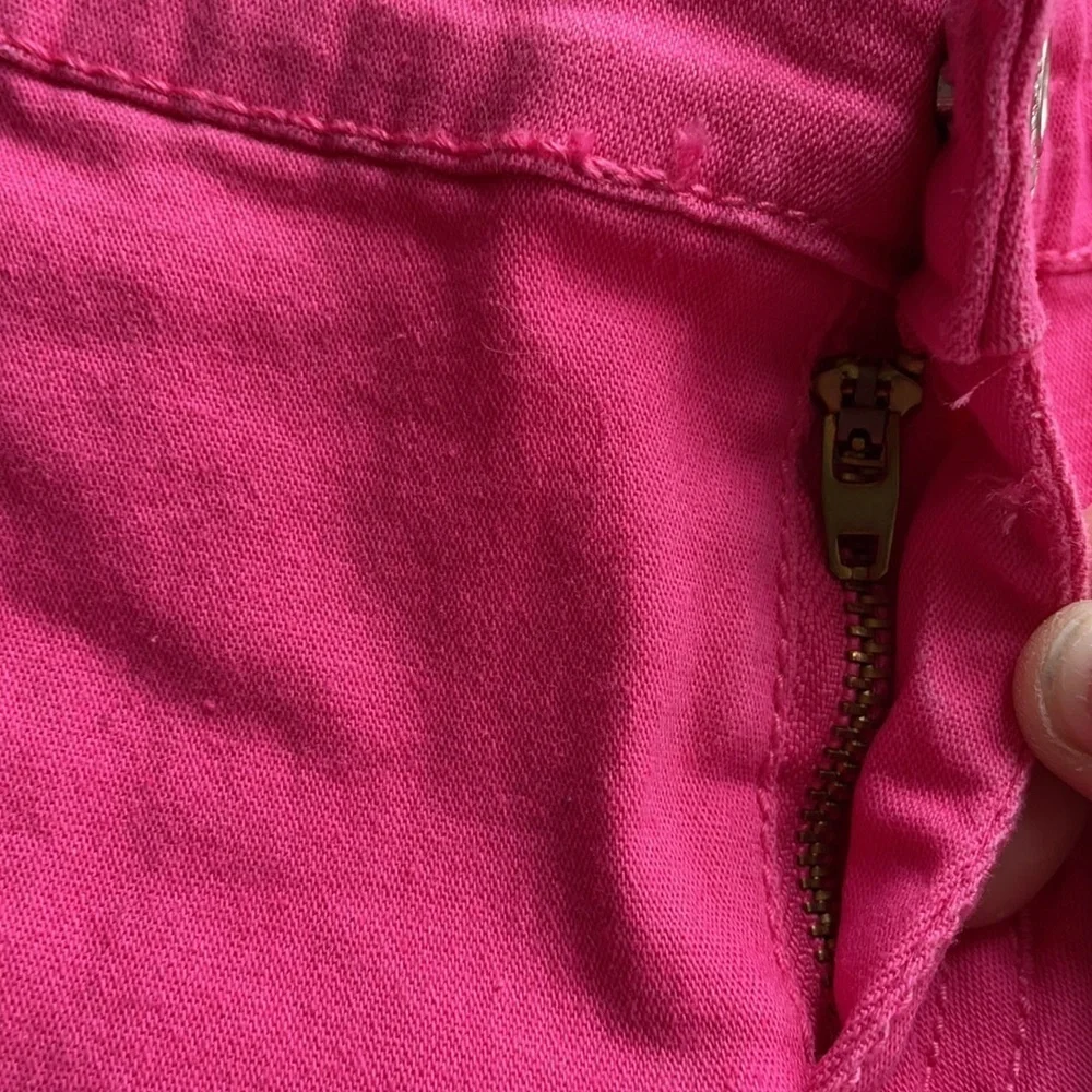 Hot Pink Rue21‎ Capris - Picture 2 of 9